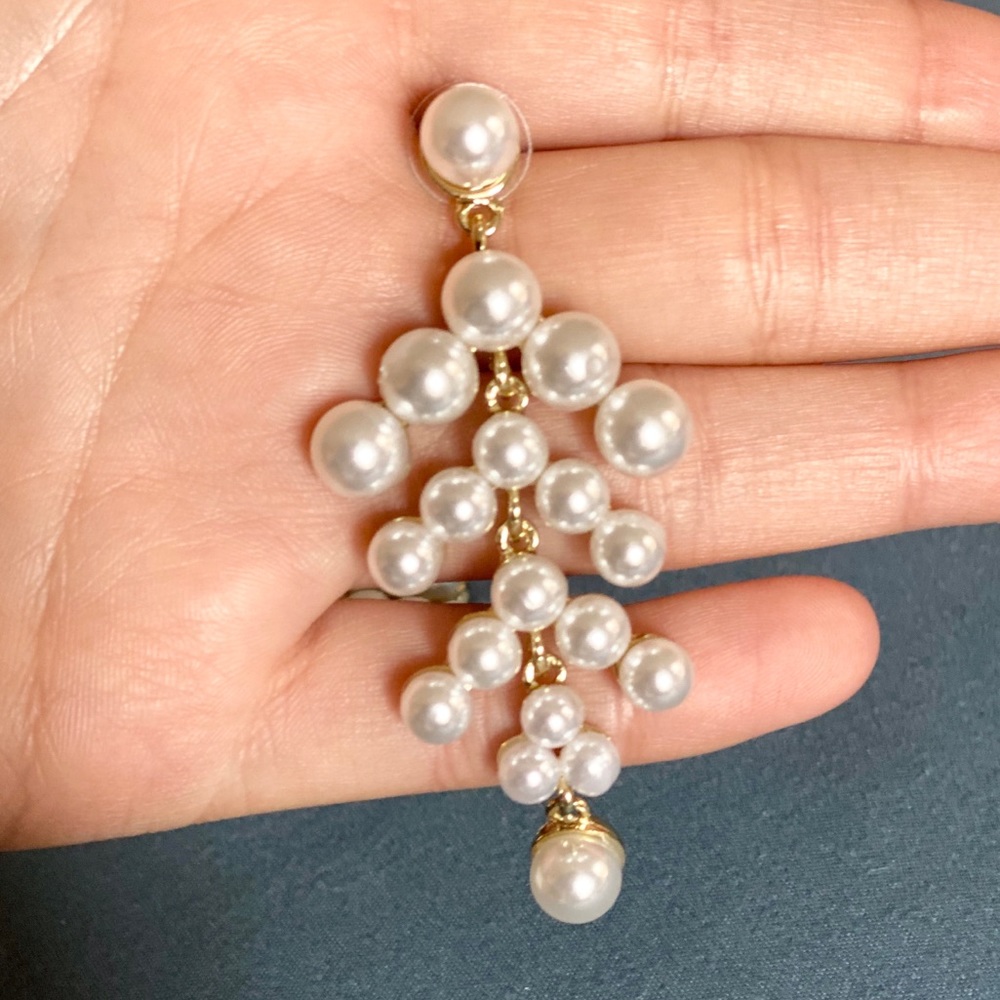 Pearl Earrings - only worn once! - Picture 2 of 3